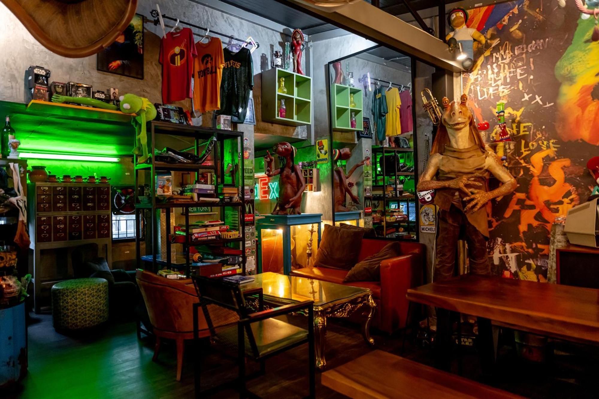 Vibes Hostel Bangkok Exteriör bild